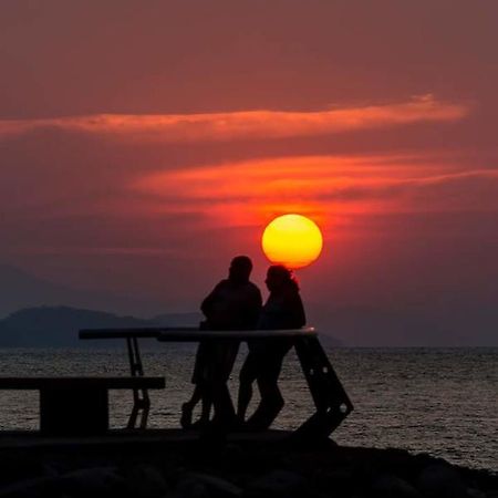 Atardecer Porteno Puntarenas Exterior foto