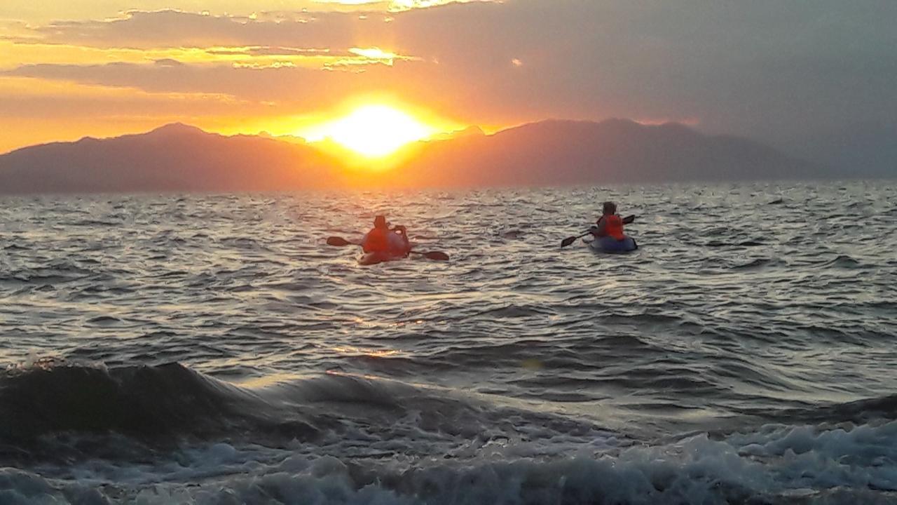 Atardecer Porteno Puntarenas Exterior foto
